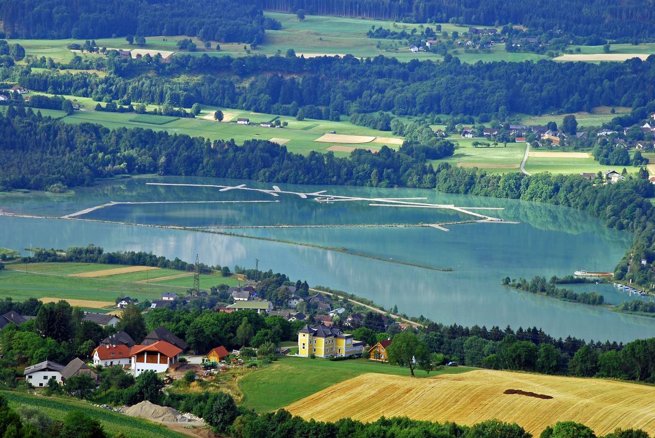 Gasthaus-Gostisce-Trattoria Ogris Hotell Ludmannsdorf Eksteriør bilde